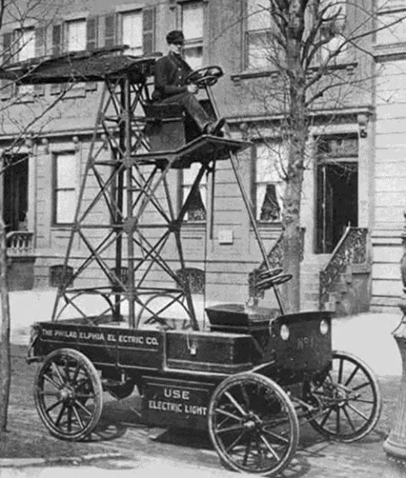 Philadelphia Electric Co. Streetlight Maintenance Vehicle, 1910