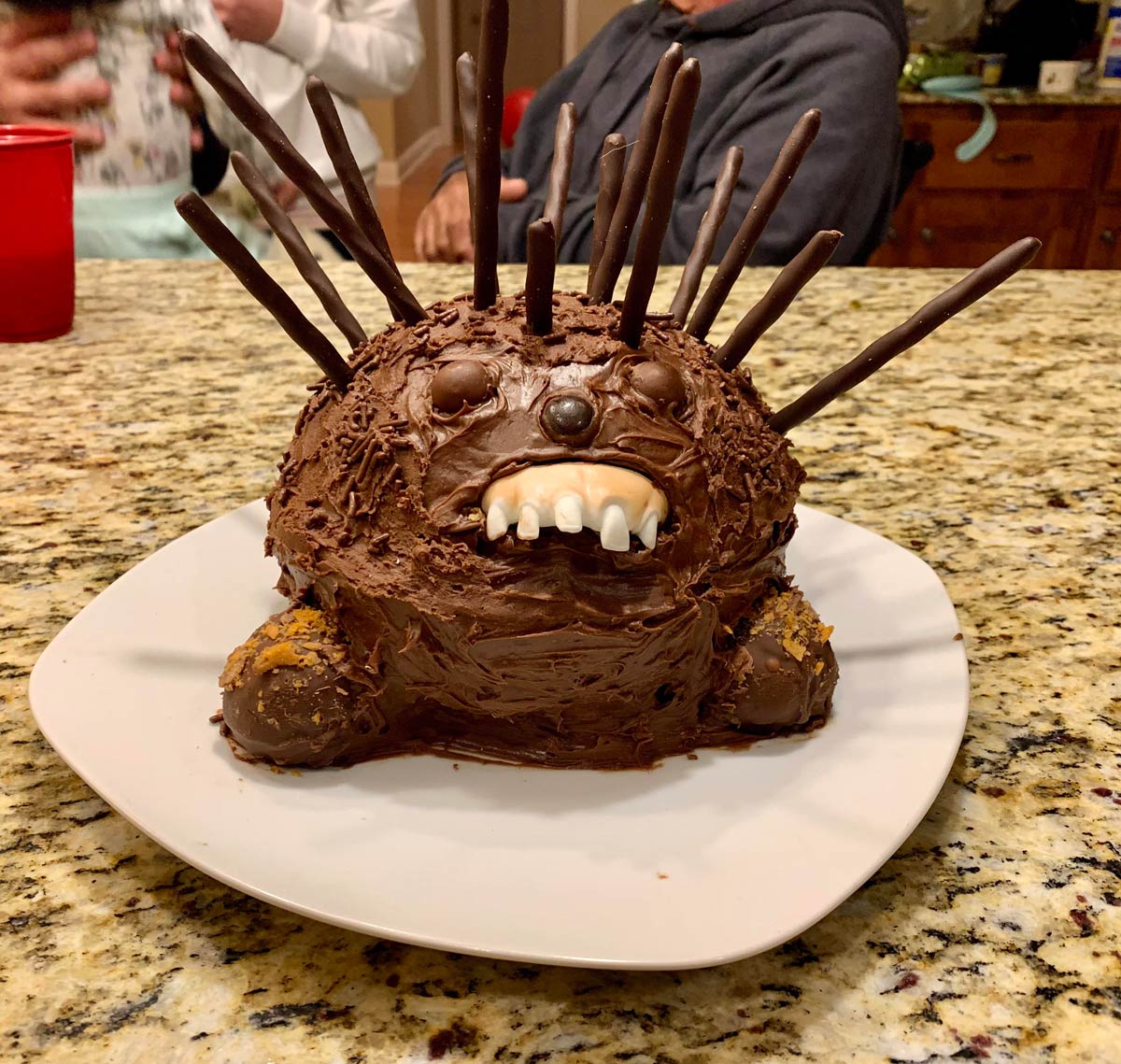 Made my husband the Eddie Murphy Sonic the Hedgehog SNL cake for his birthday. Thrilled with how hilariously awful it turned out