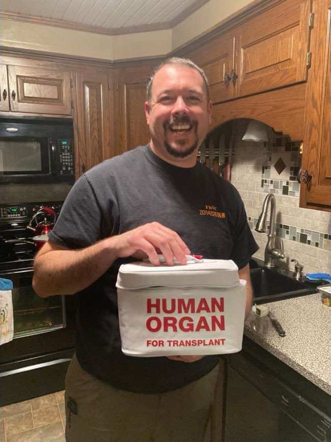 My buddy has been an EMT for a few years and we got to spend the weekend with him. We left him a parting gift since he hasn't had a lunch box after an accident and was happy to have a new one!
