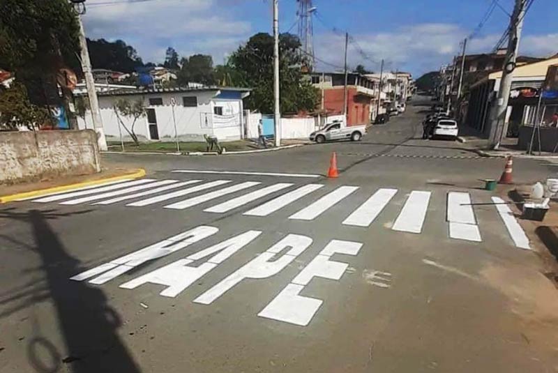 A street in Brazil. The workers were supposed to paint "PARE" (STOP), but it seems like they got a bit confused