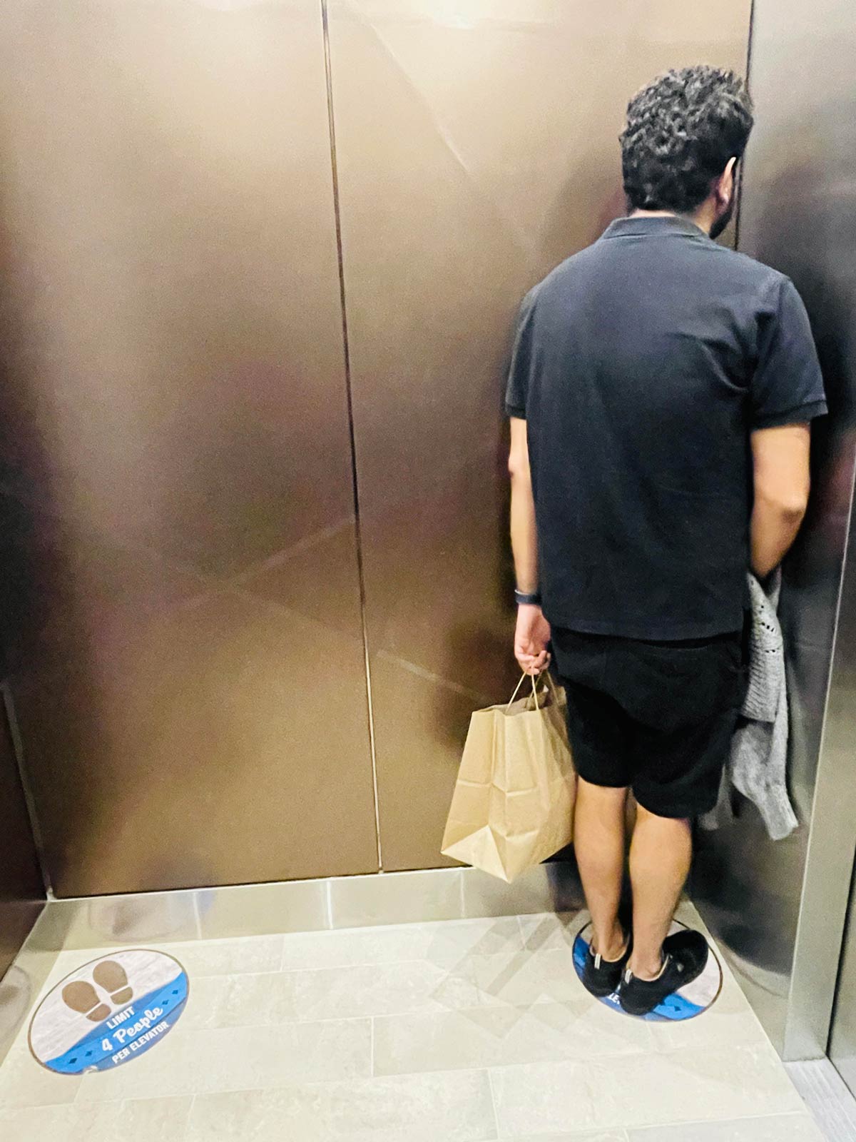 Following the signs while riding an elevator