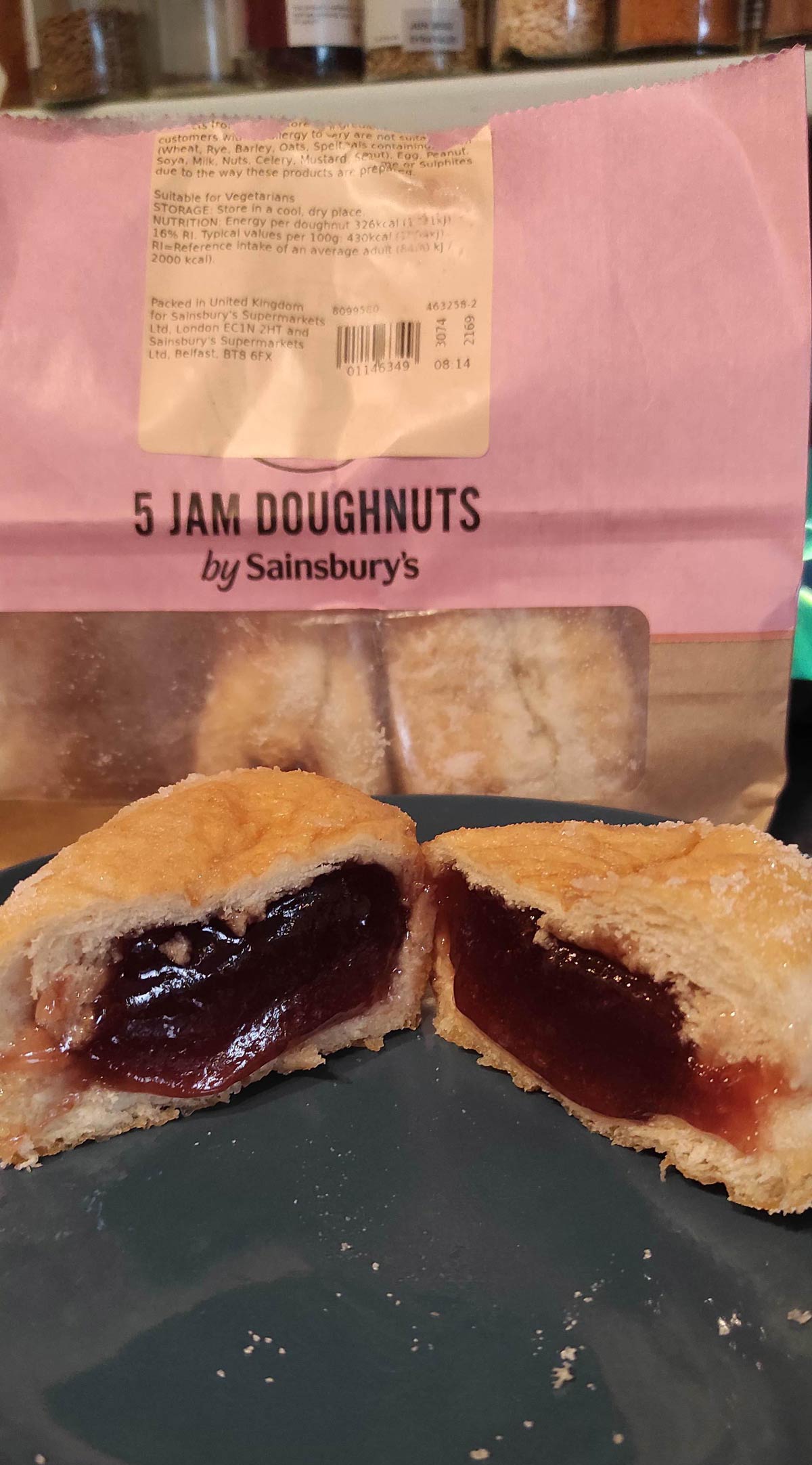 Shout-out to whoever was working the bakery in Newcastle-under-Lyme Sainsbury's 90% jam, jam donut