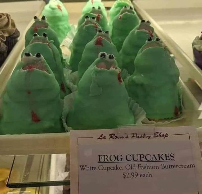 These frog cupcakes