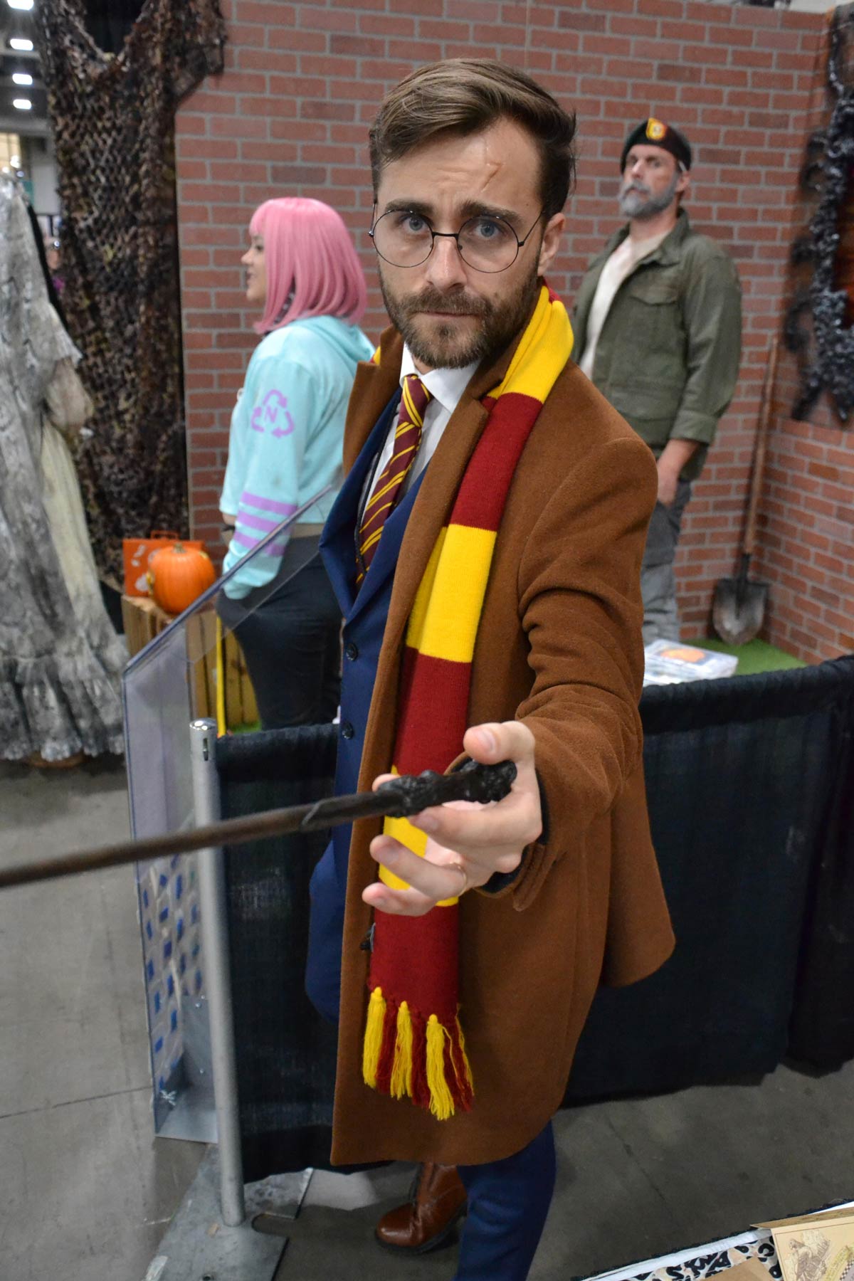 This guy was born to cosplay as Harry Potter