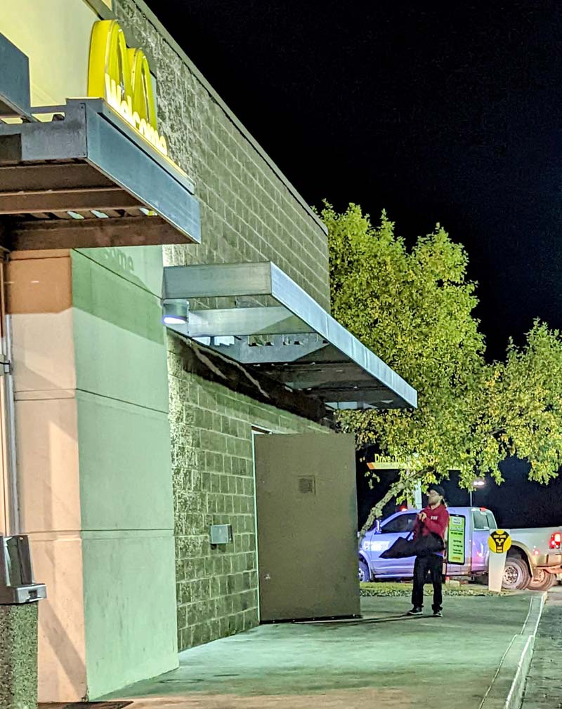 Just watched a pizza get delivered to the kitchen door of a McDonald's. It seems that they are not, in fact, "lovin' it"