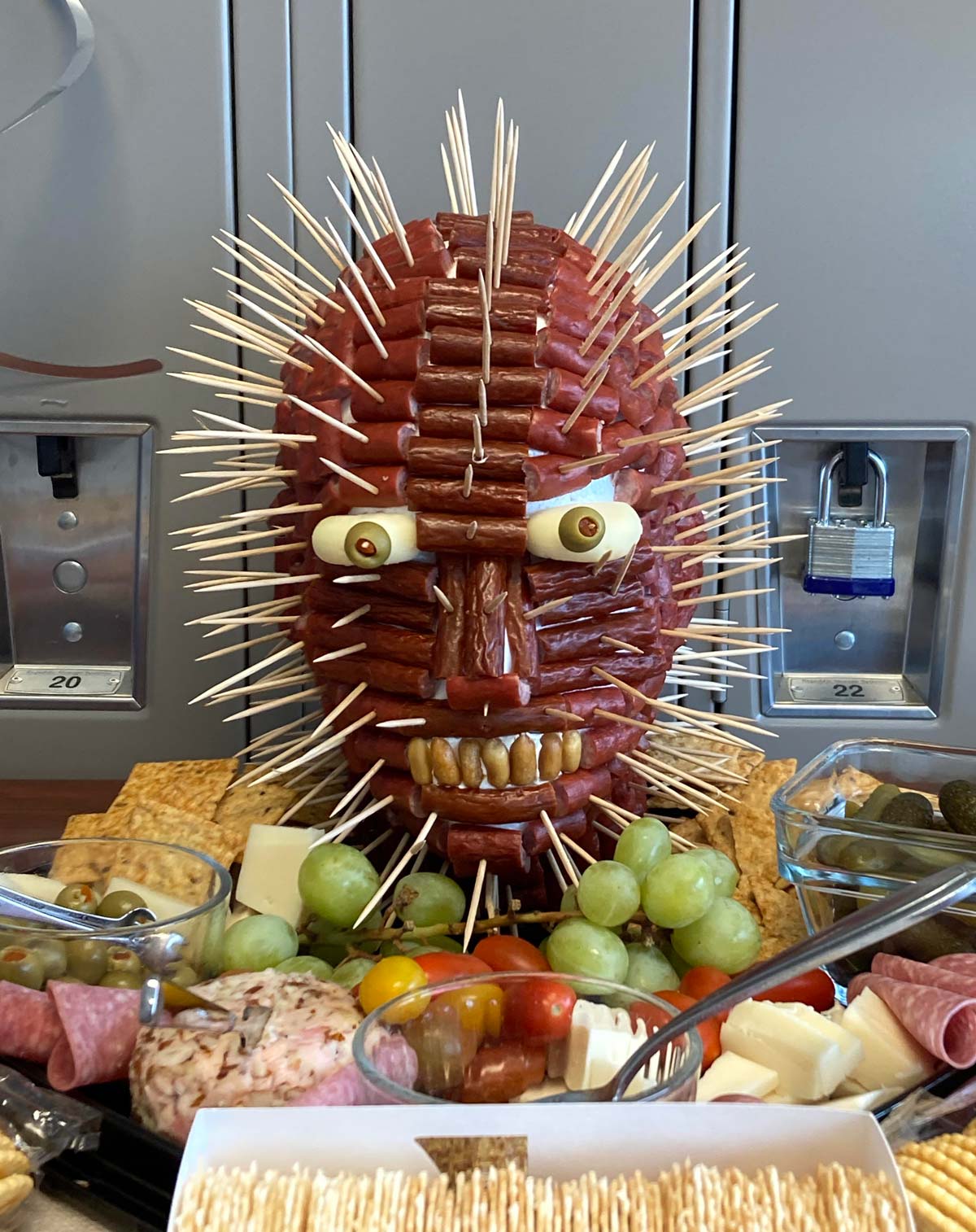 Pinhead meat and cheese tray