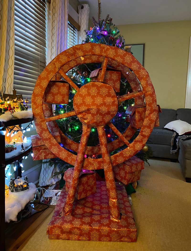 I built a ferris wheel to hold my girlfriend's Christmas gifts