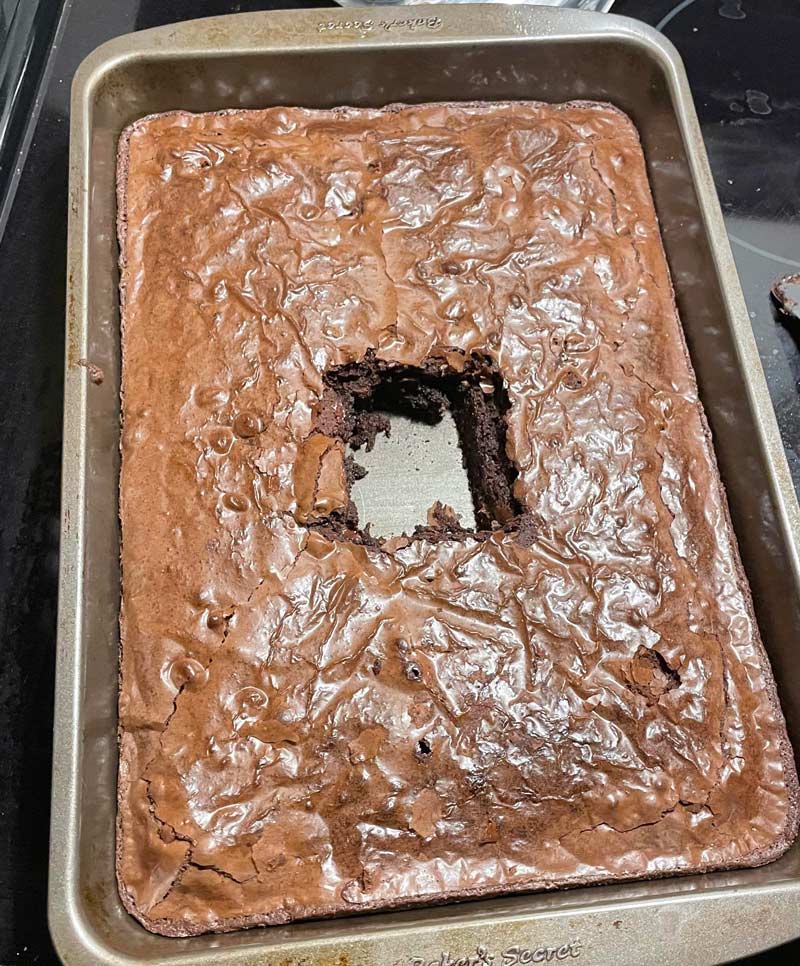 This is how my wife cuts herself a brownie