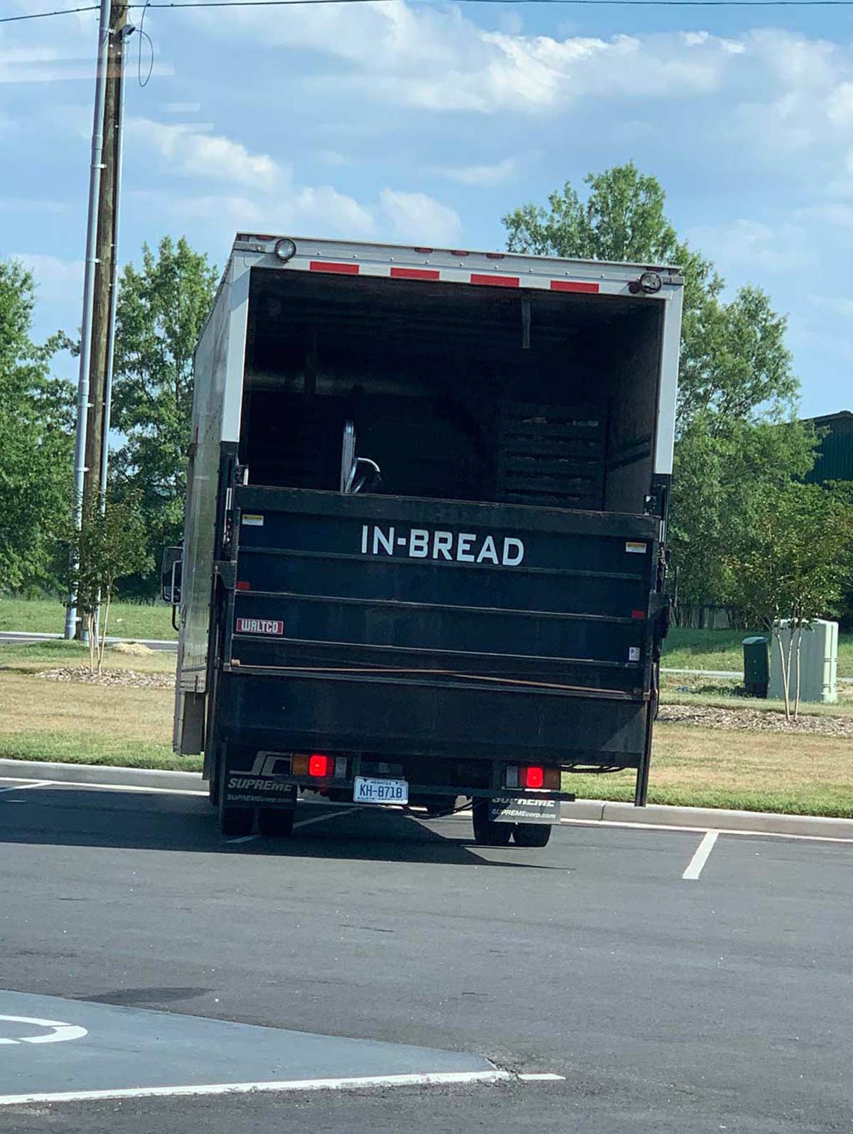 Our local family-owned bakery delivery service