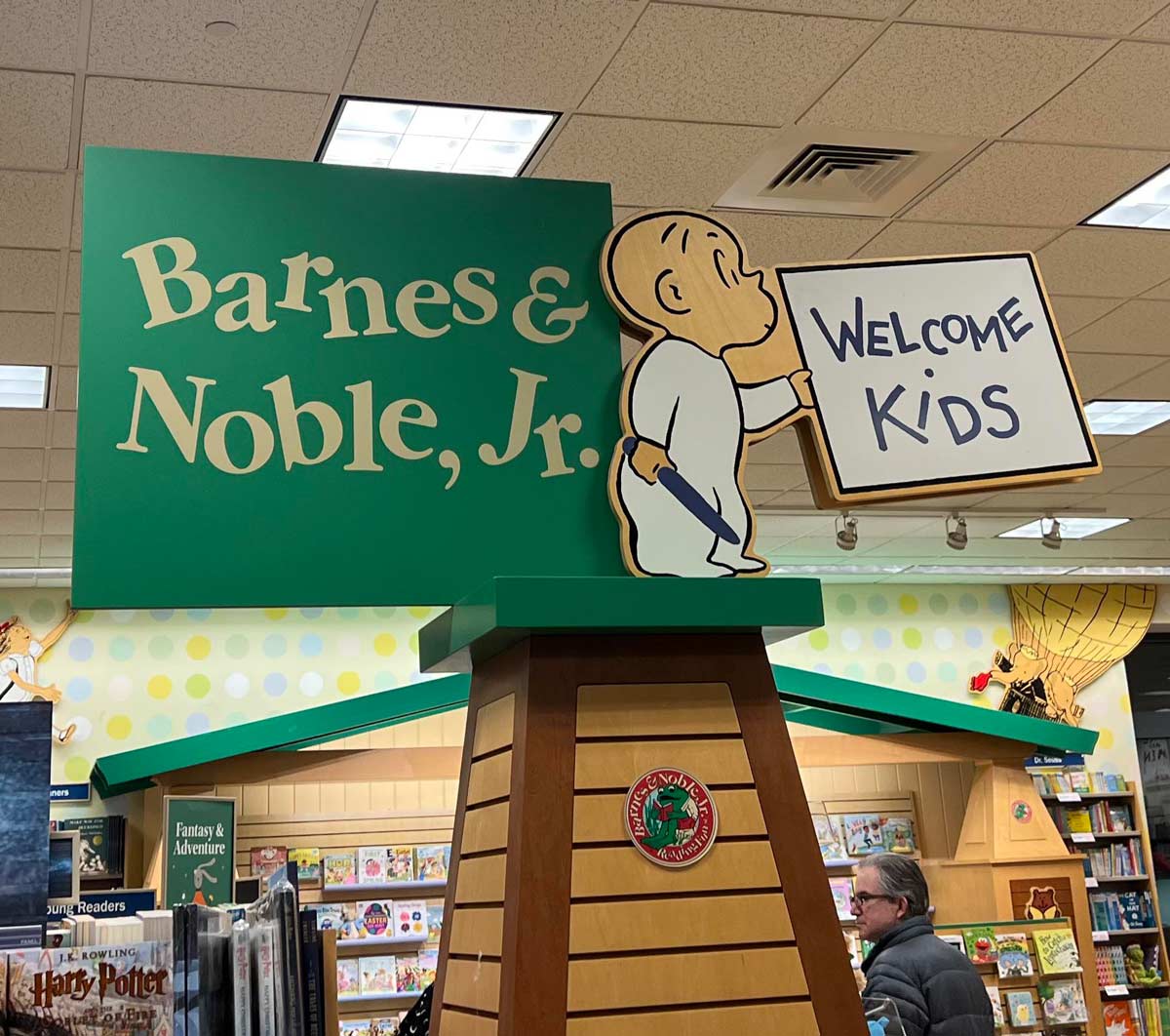 Just came to barns and noble with my son, he asked me why is the baby holding a knife