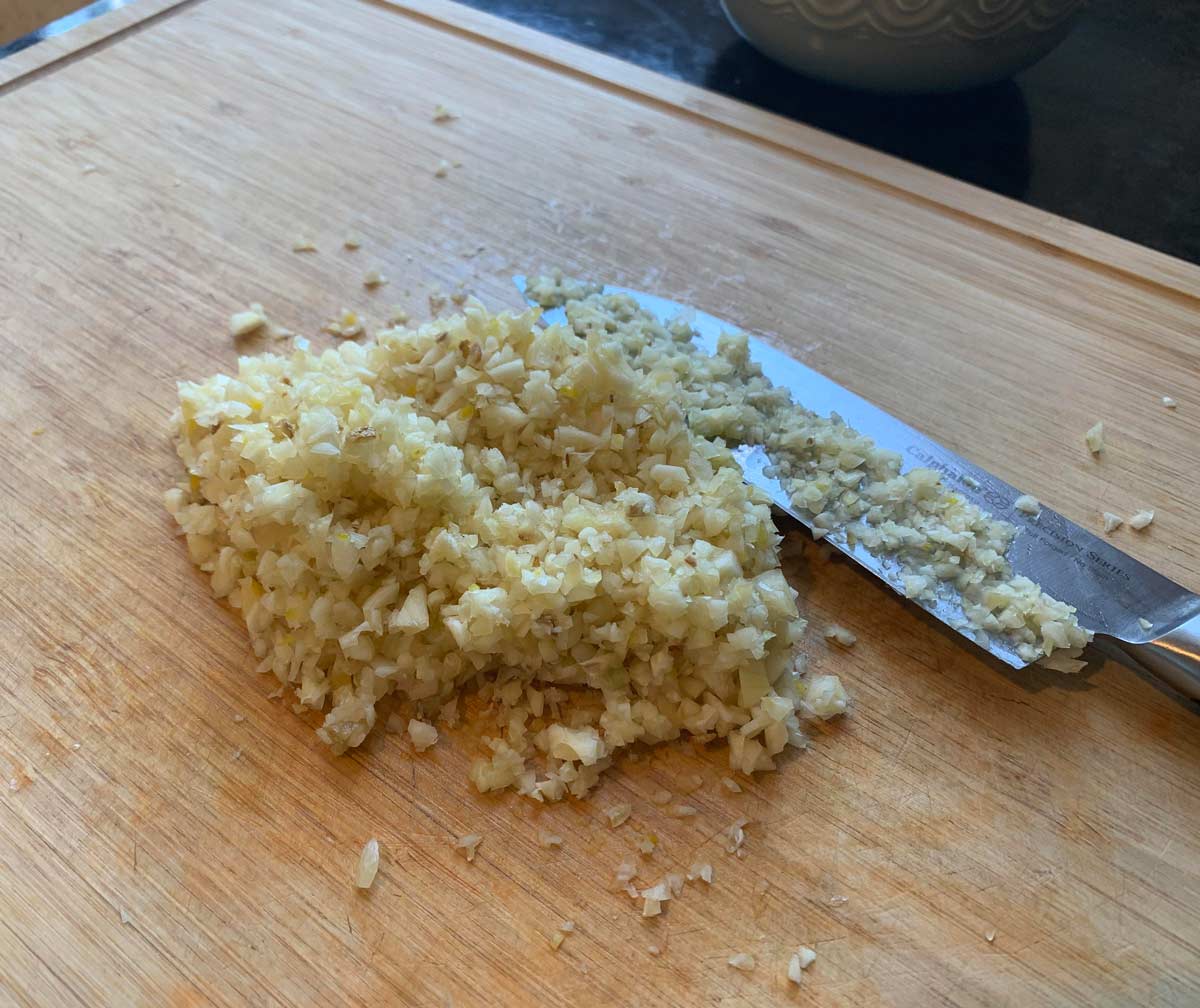 
Recipe calls for ‘2 Cloves of Chopped Garlic’
