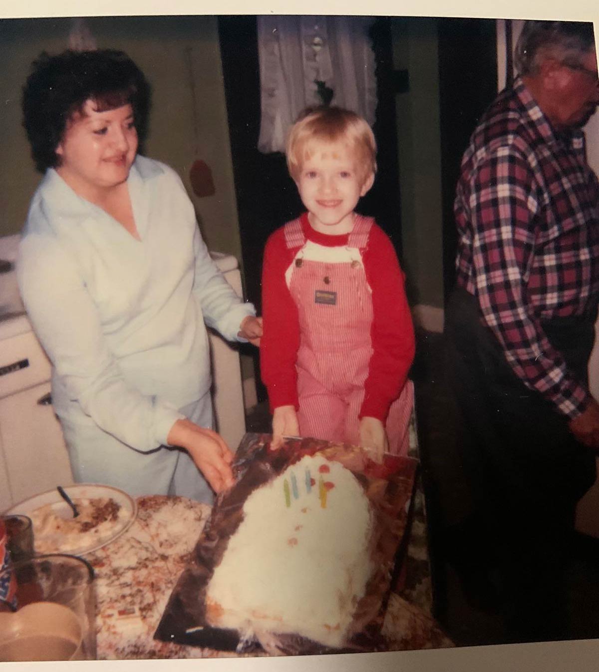 That time my mom attempted to make a R2-D2 birthday cake, 1983