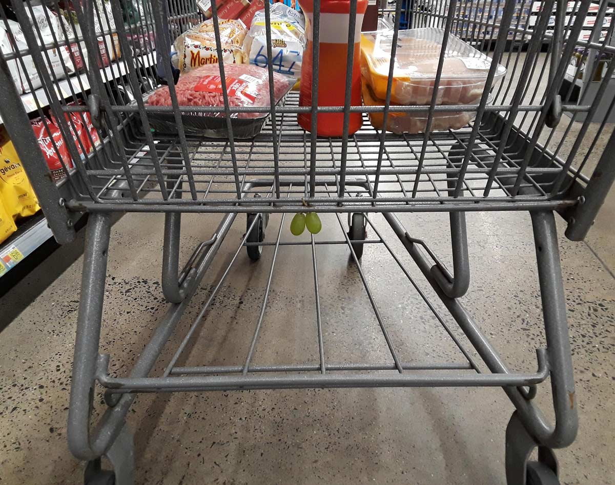 These grapes gave my shopping cart truck nutz