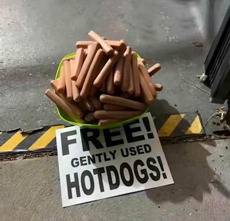 Free Hotdogs!