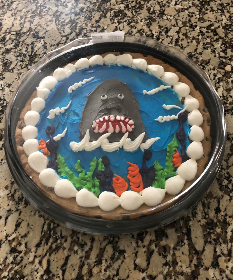Of course I know what a shark looks like! -The baker who decorated this cookie cake, probably. That being said, I loved it and bought it