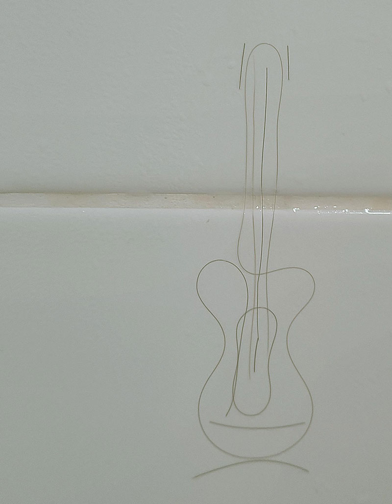 Been asking my boyfriend to stop leaving hair on the shower wall. Go in today and there's a hair guitar