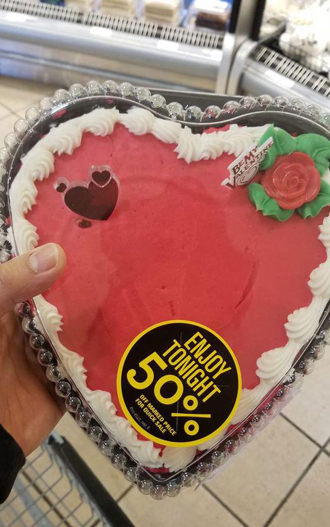 Discount valentines cake