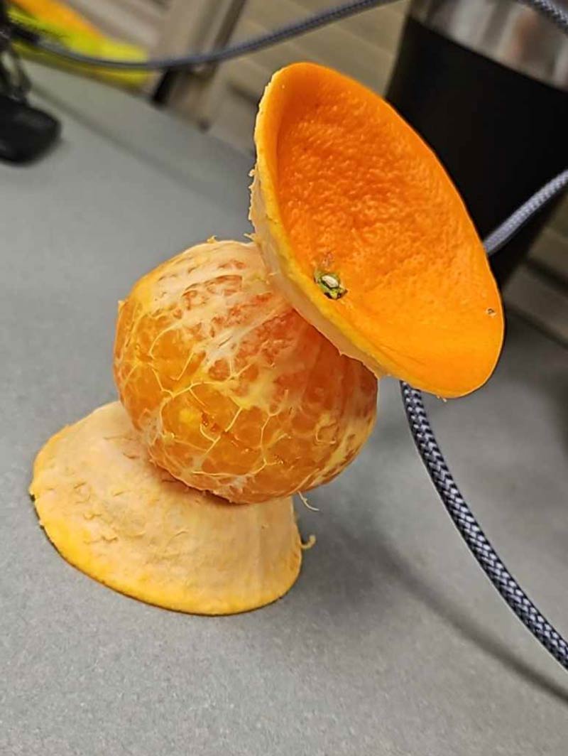 The way I like to peel mandarins