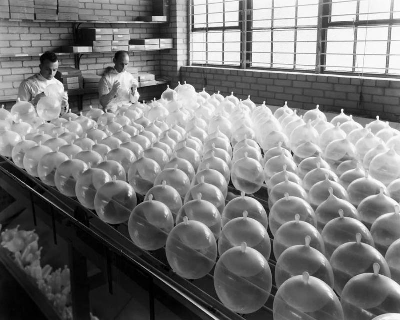 Condom testers, 1939