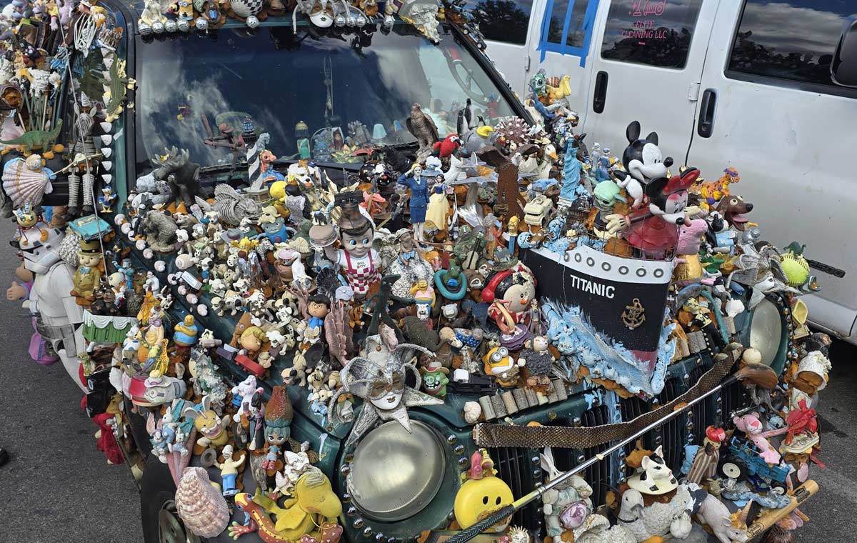 Yard sale on wheels