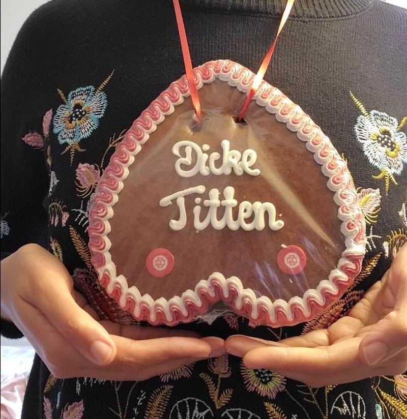 Dicke Titten cookie which is German for big breast