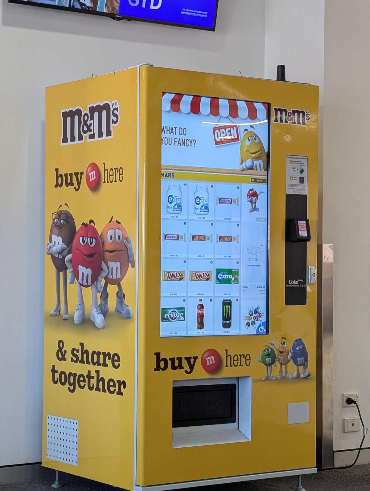 M&M vending machine doesn't sell M&Ms
