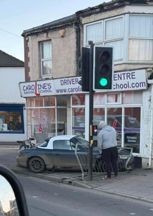 Can't park there mate!