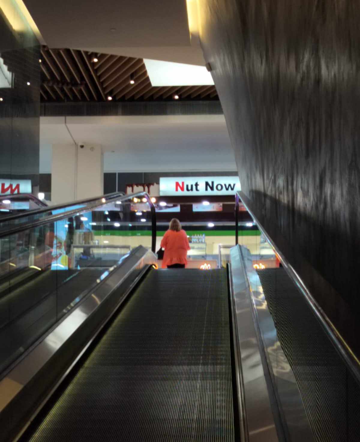 A dessert store in a mall in Portugal