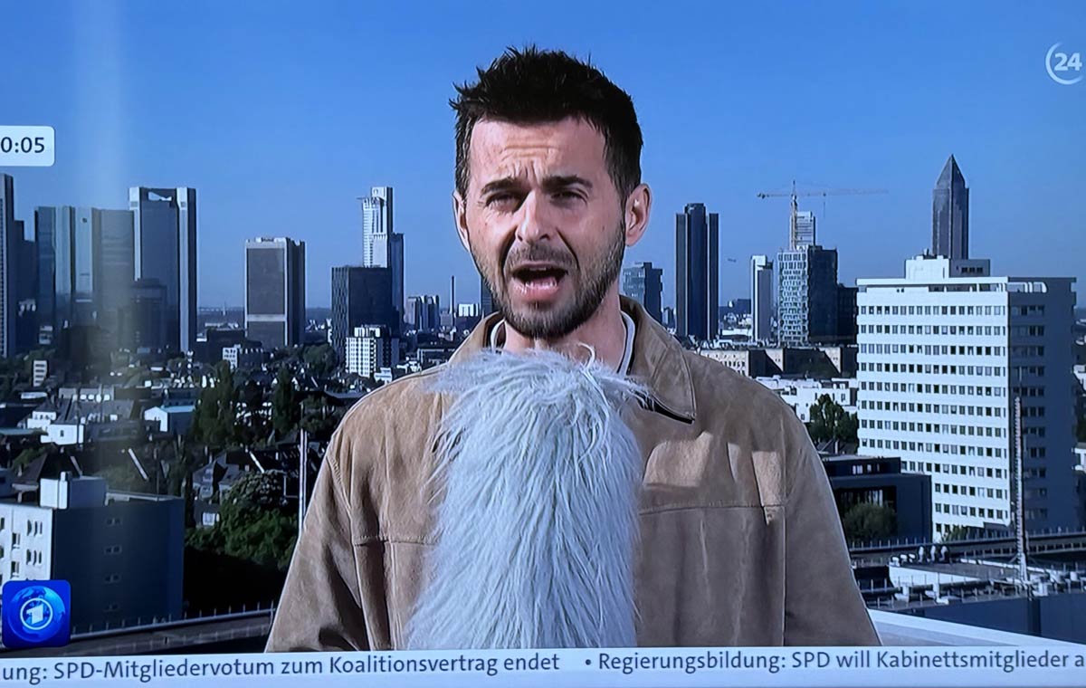 This reporter’s mic