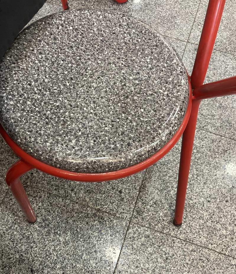 This restaurant’s chair is made of floor