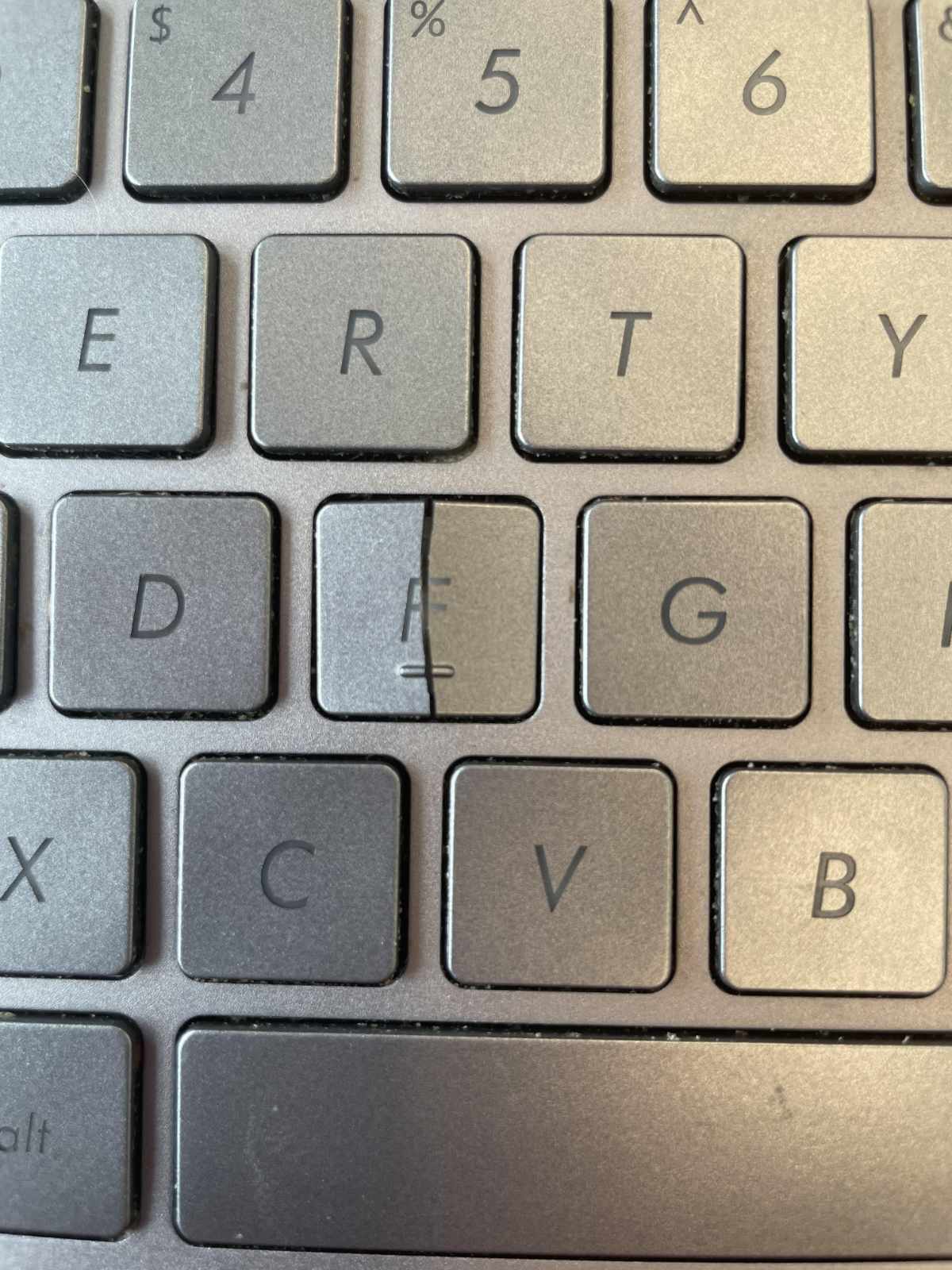 My F key snapped in balf
