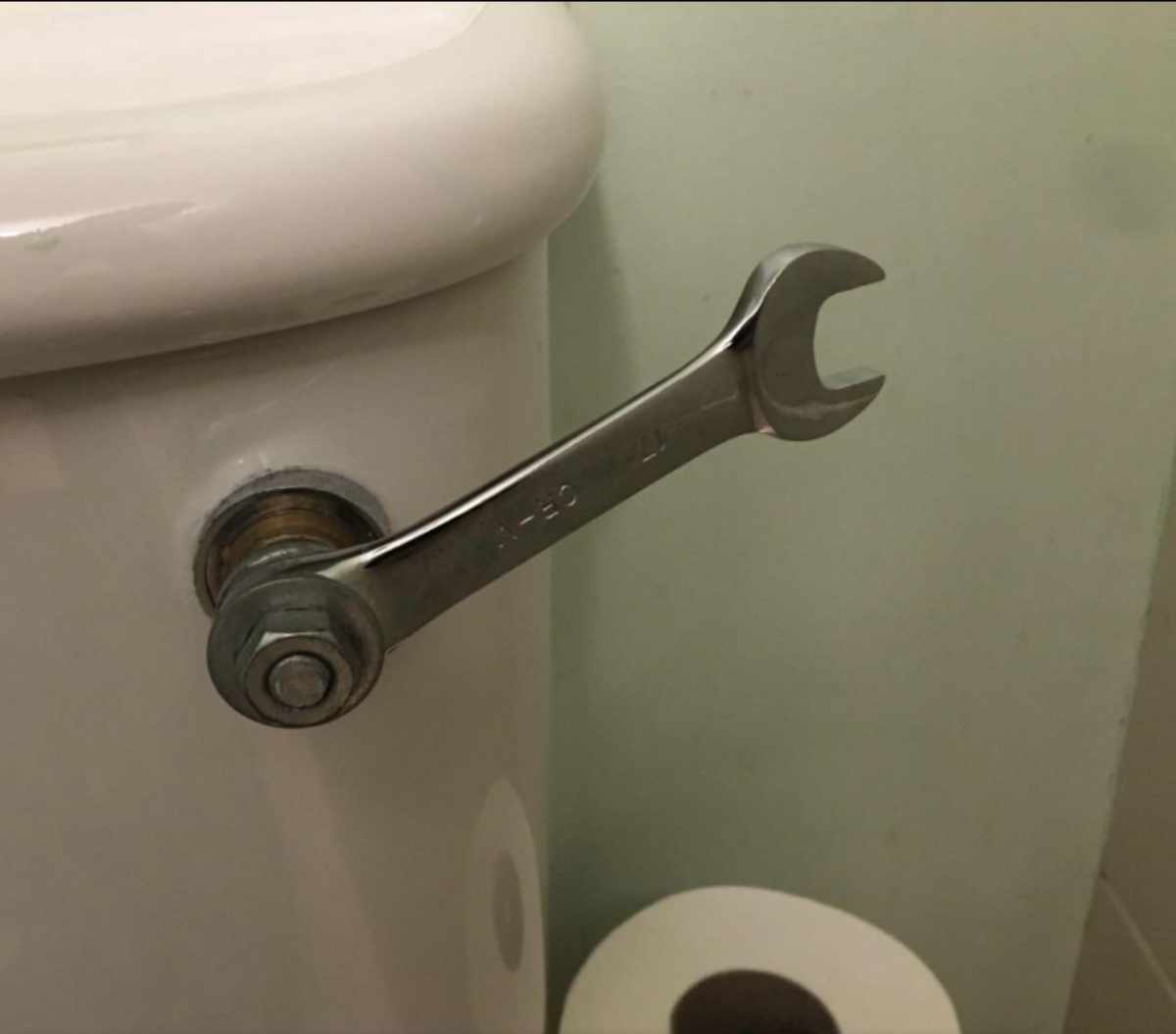 Spanner flush handle